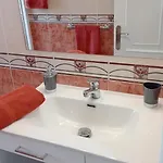 A 300 M De La Playa, Se Alquila Por Quincenas Vut4298as Apartment