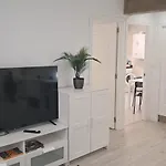 Apartment A 300 M De La Playa, Se Alquila Por Quincenas Vut4298as Gijon