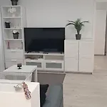A 300 M De La Playa, Se Alquila Por Quincenas Vut4298as *