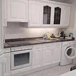 Apartment A 300 M De La Playa, Se Alquila Por Quincenas Vut4298as *