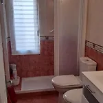 A 300 M De La Playa, Se Alquila Por Quincenas Vut4298as Apartment