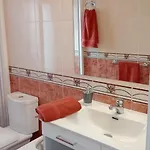 A 300 M De La Playa, Se Alquila Por Quincenas Vut4298as Apartment