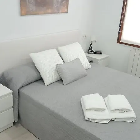 A 300 M De La Playa, Se Alquila Por Quincenas Vut4298as * خيخون