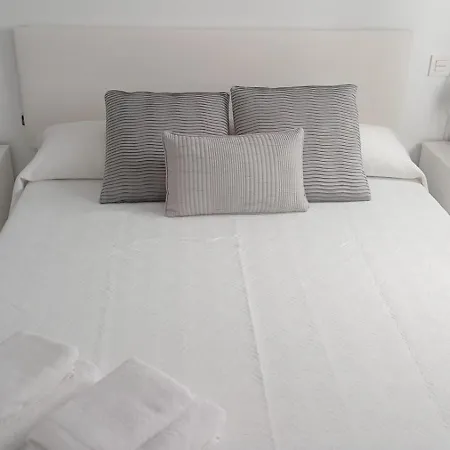 A 300 M De La Playa, Se Alquila Por Quincenas Vut4298as Apartment *